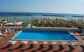 Hotel Embassy Pesaro