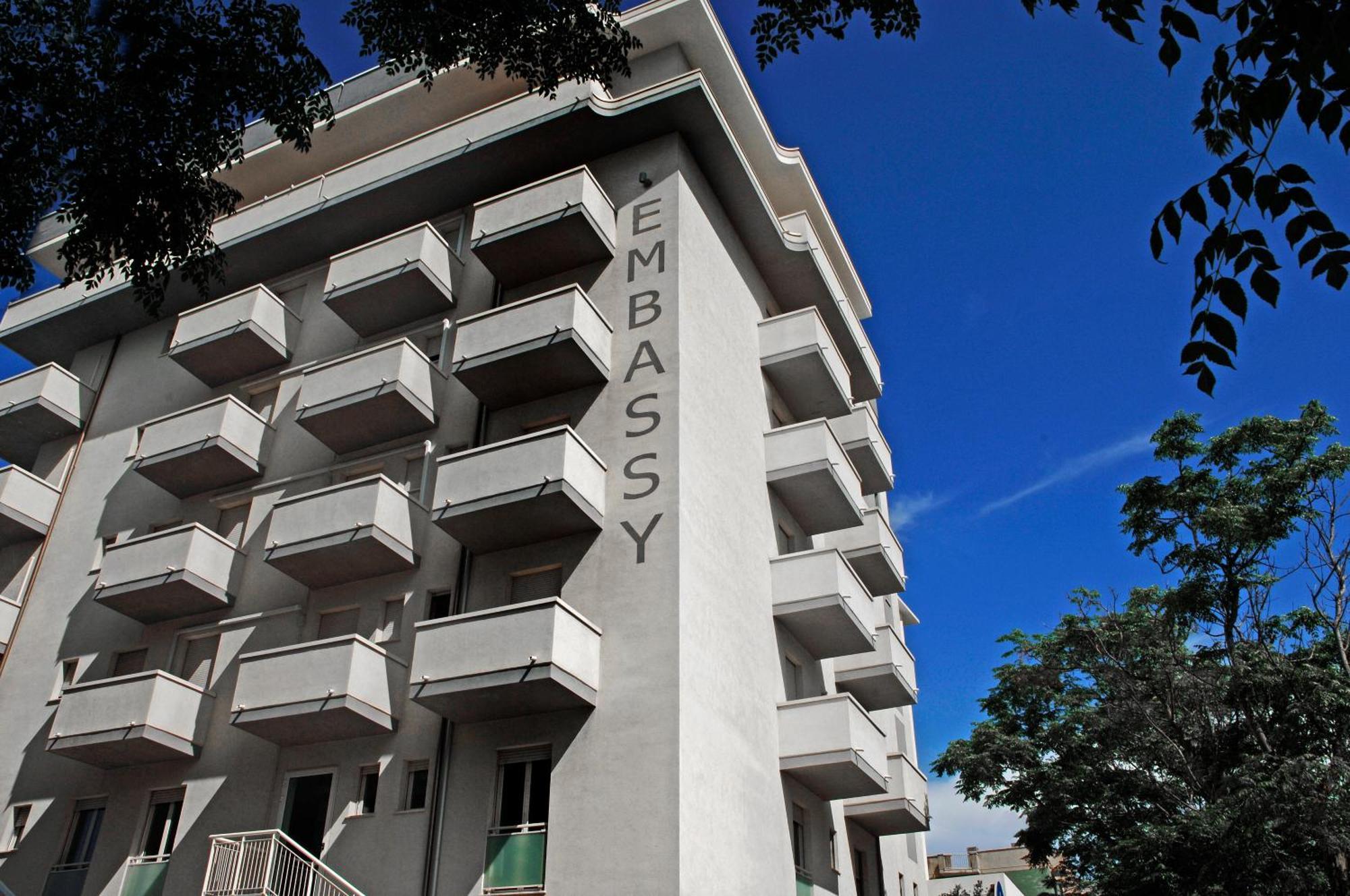 Hotel Embassy Пезаро Экстерьер фото