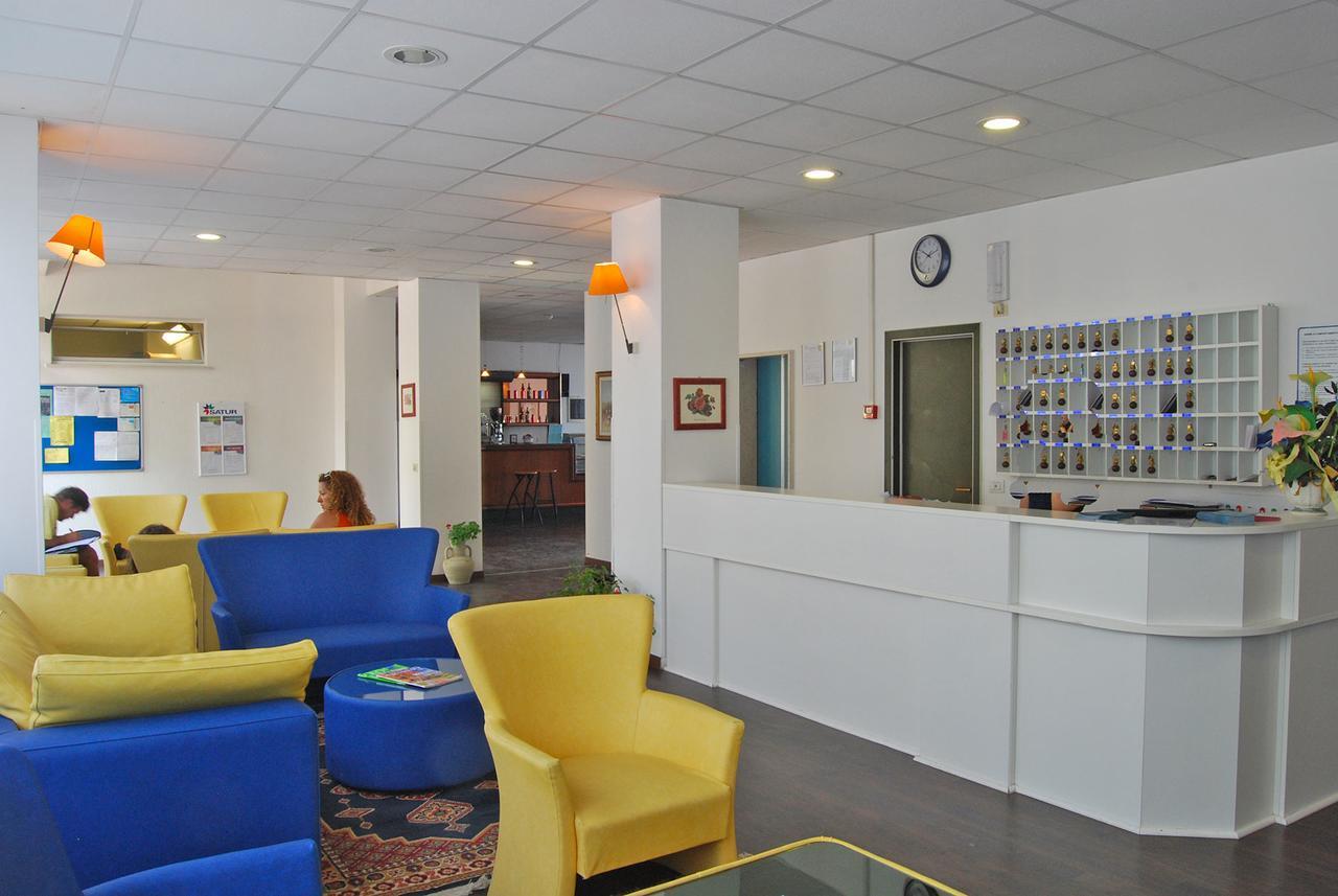 Hotel Embassy Пезаро Экстерьер фото